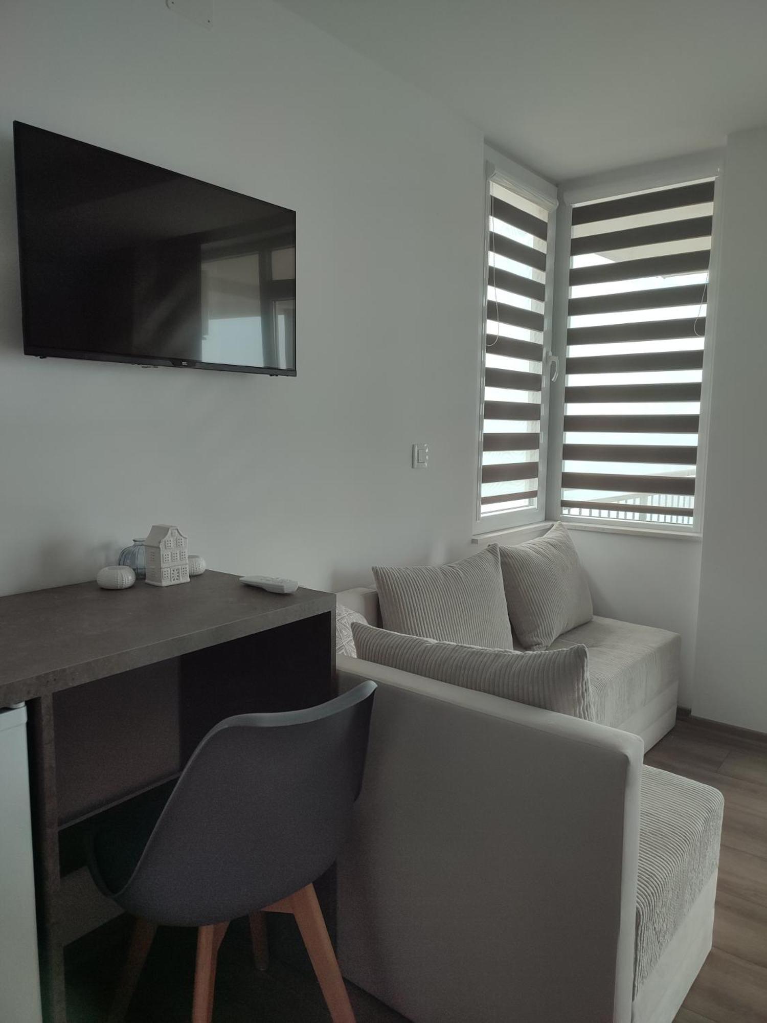 Guest House Nakjoski Elshani Екстериор снимка