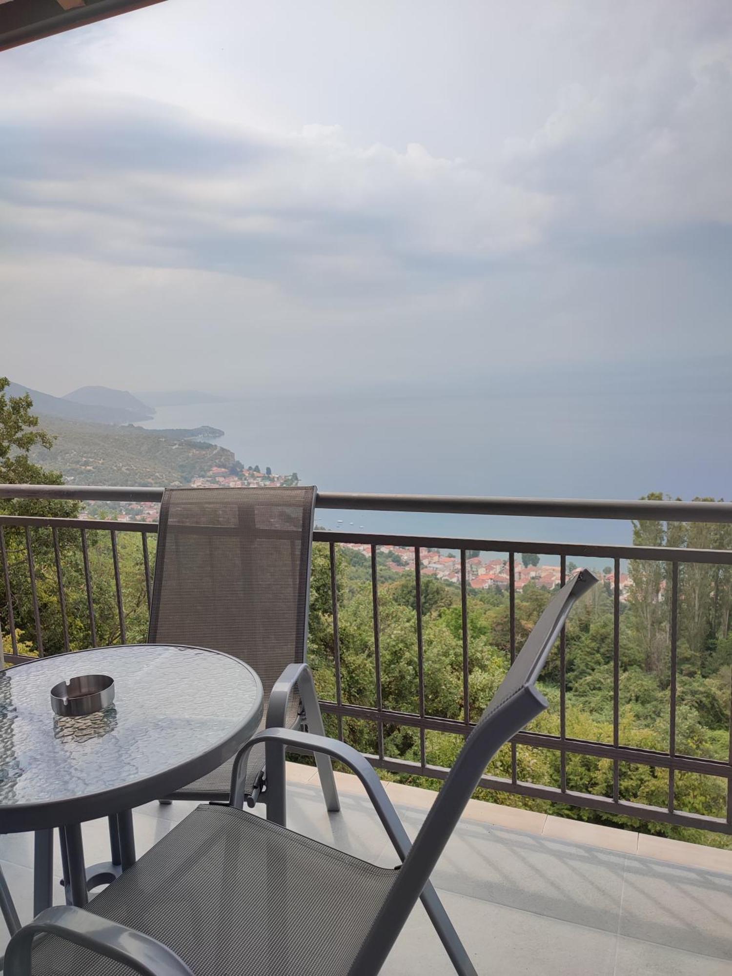 Guest House Nakjoski Elshani Екстериор снимка